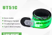 【¥4,475】NexTORCH UT51C マルチカラーLEDライト付きスポーツブレスレット 充電式-アリエク特価アラート
