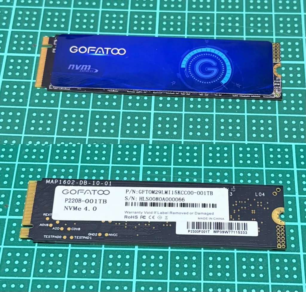 GOFATOO M.2 NVMe SSD 1TB の表面と裏面。裏面基板に MAP1602-DB-10-01 の刻印